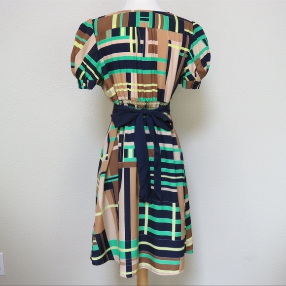 Webster geometric dress wrap front style - Picture 3 of 7